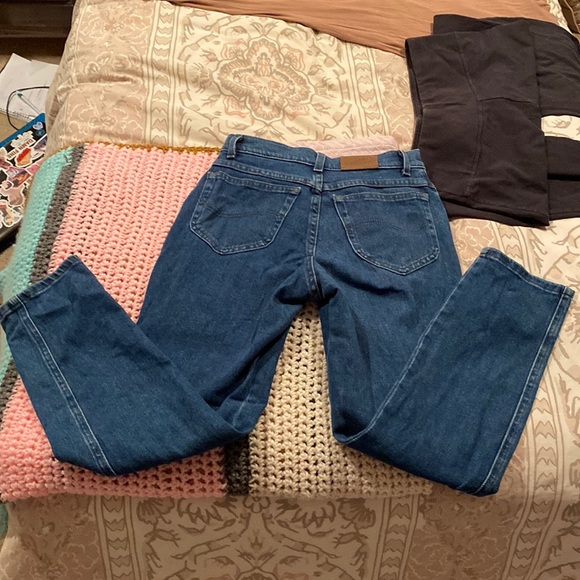 Women’s Lee Jeans Size 2 Blue Mom Jeans - Picture 3 of 6